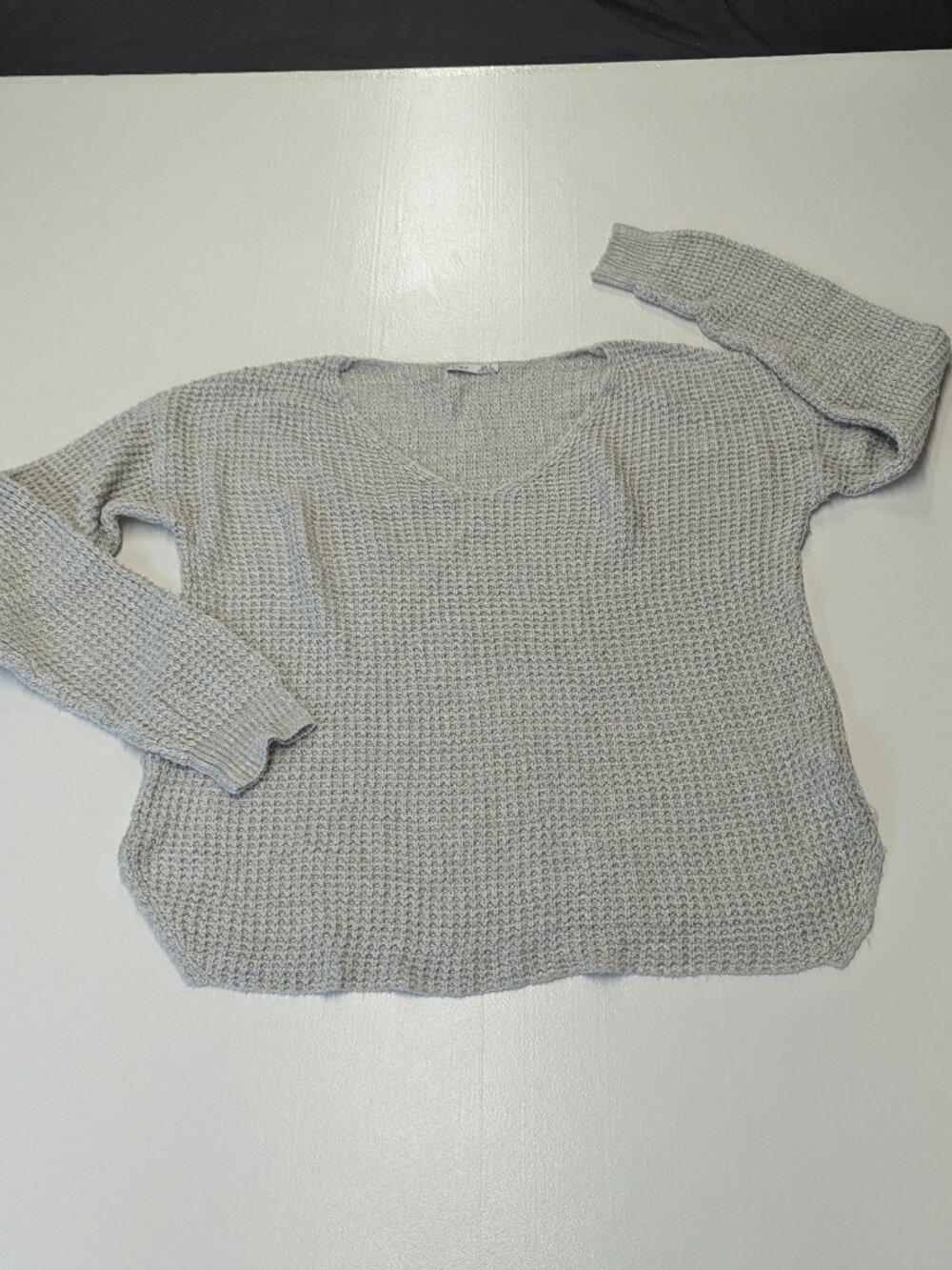 Dex Size *Small (Medium, Large) V-Neck Loose Weave Gray Sweater
